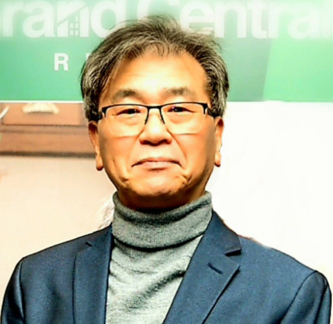 Simon Kang 